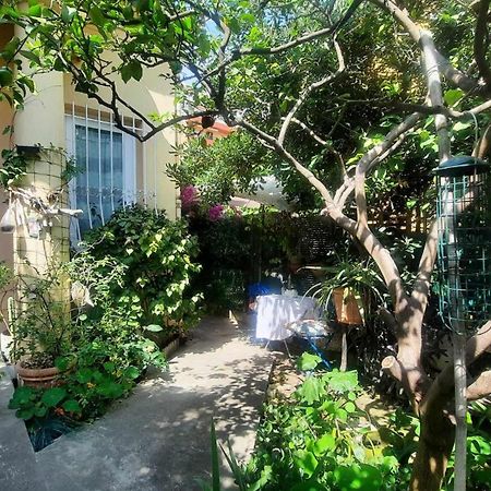 Apartamento Les Violettes Menton Exterior foto